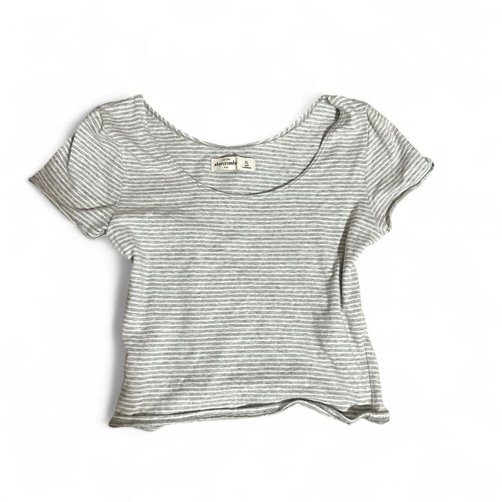 Abercrombie-fitch Women's Grey and White T-shirt